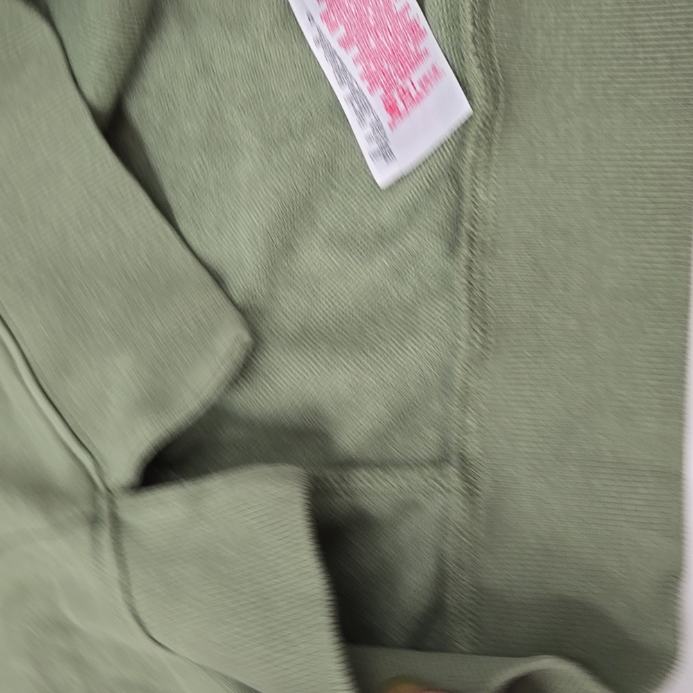 Walt Disney world green sweater XS - Picture 7 of 9